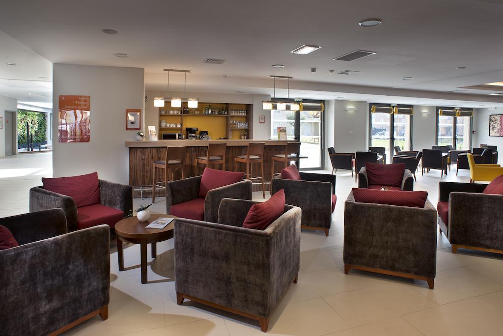Aparthotel Domitys Les Cigales Du Luberon Cavaillon Exterior foto